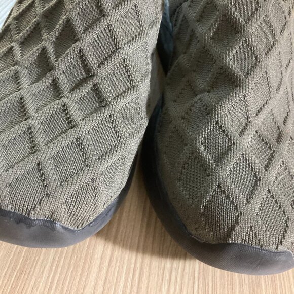 Kubua Slip On Shoes Slippers Army Green Mens Size 42 US Size 8.5 Hard Black Sole - Picture 2 of 5